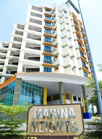 Marina Heights Seaview Resort Apartment II Лумут Екстер'єр фото