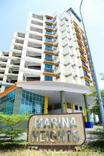 Marina Heights Seaview Resort Apartment II Лумут Екстер'єр фото
